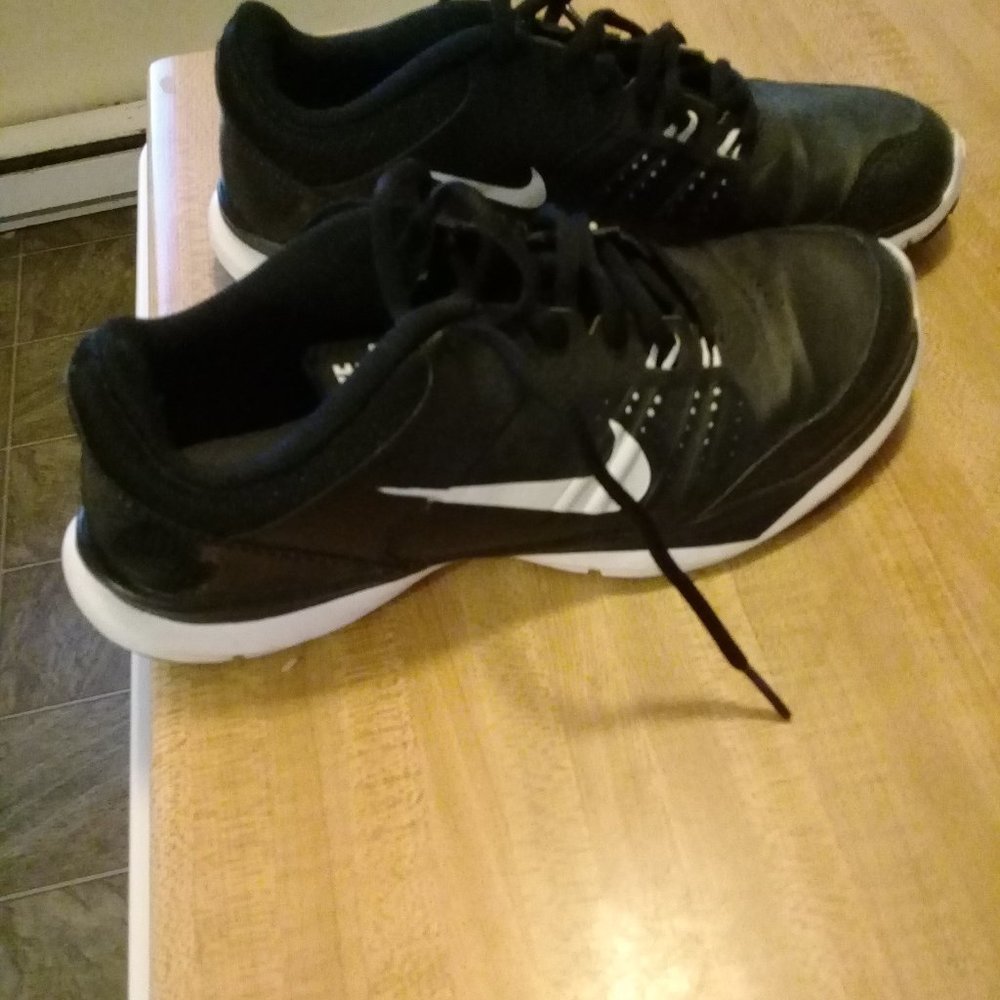 Women nike size 7*****SOLD***